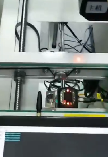 PCB电路板，接驳台上方下方组网读码，主从机扫码.png